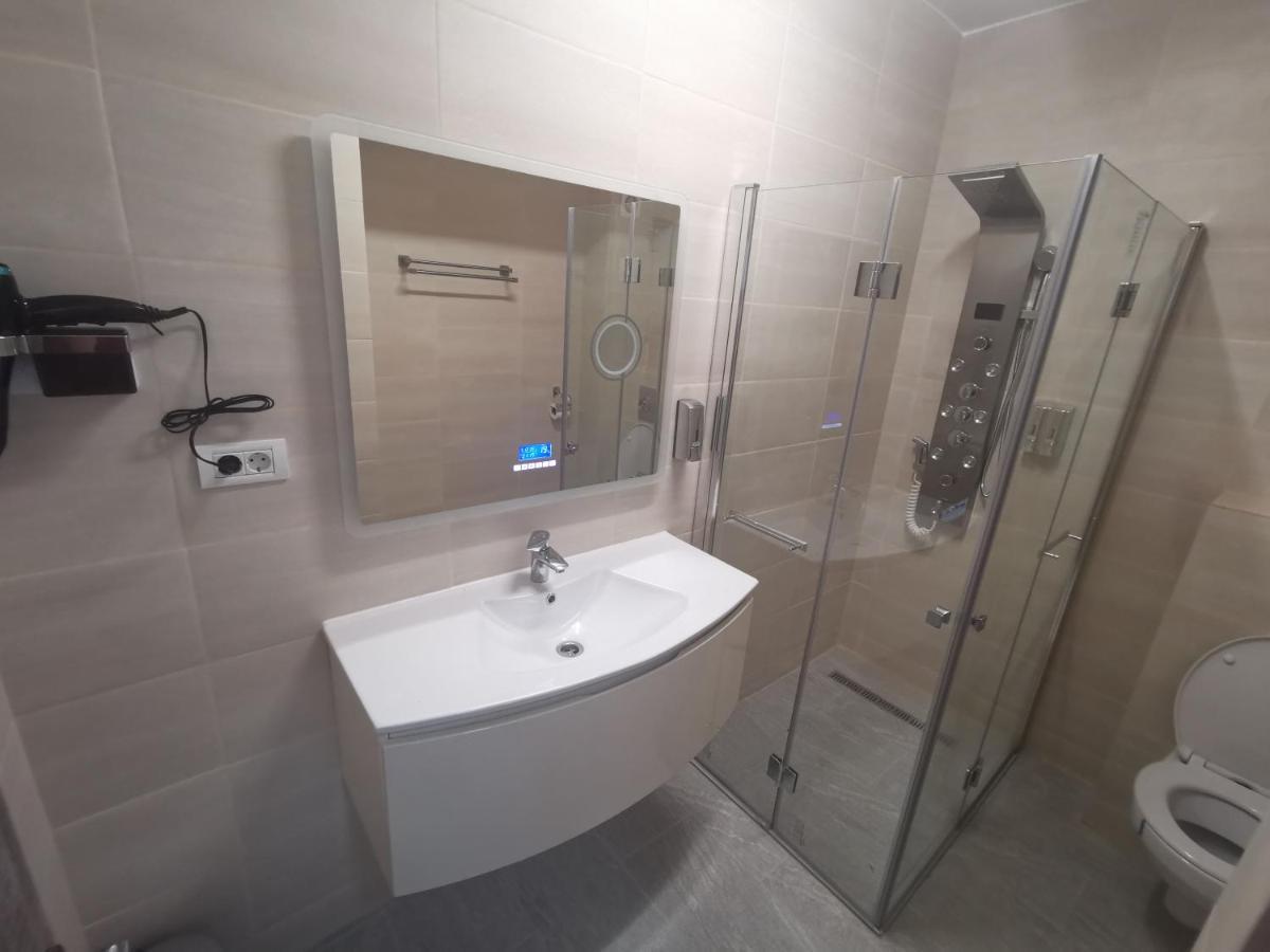 Maravali Seaview Mamaia Appartement Buitenkant foto